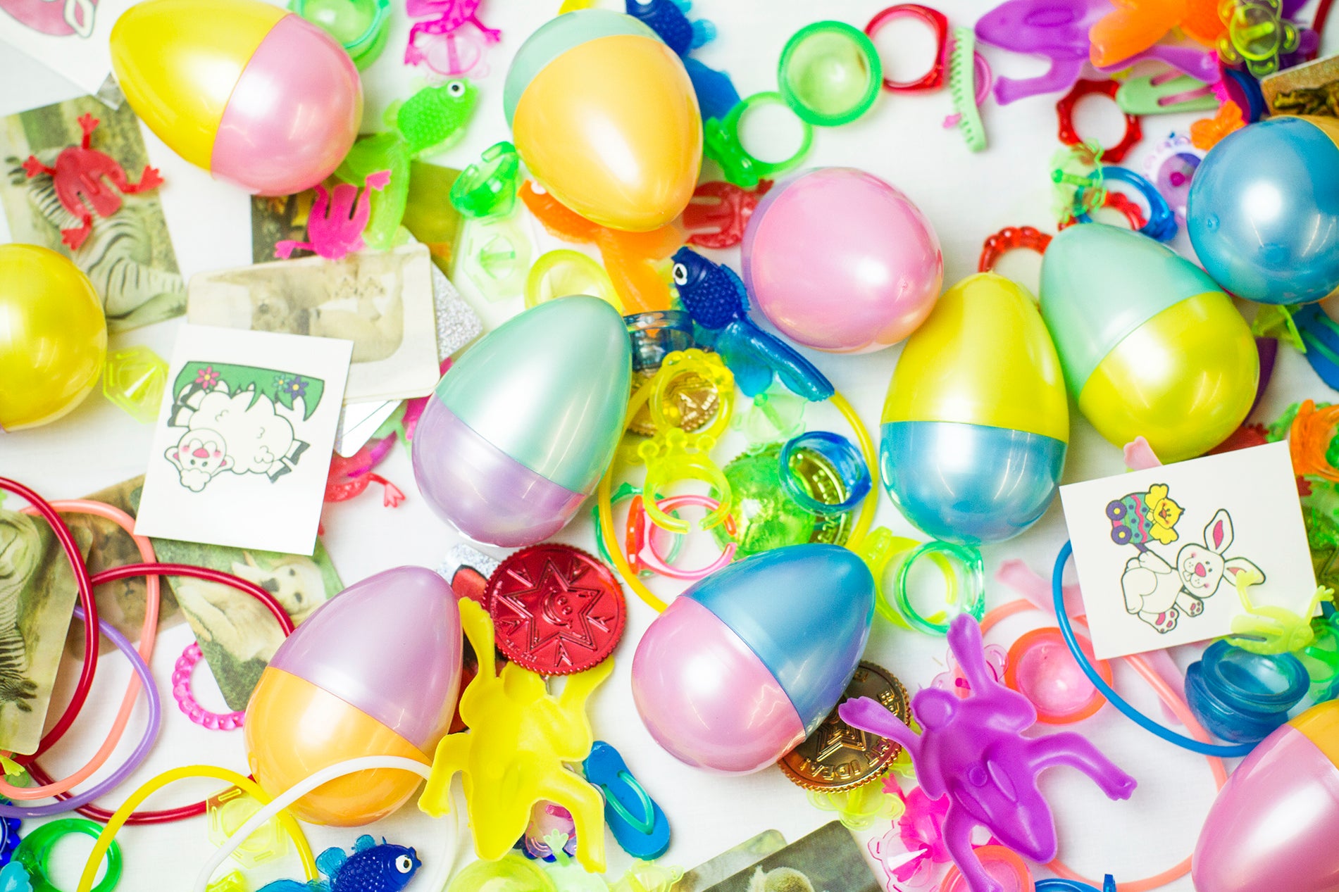 Plastic Easter eggs with Toys